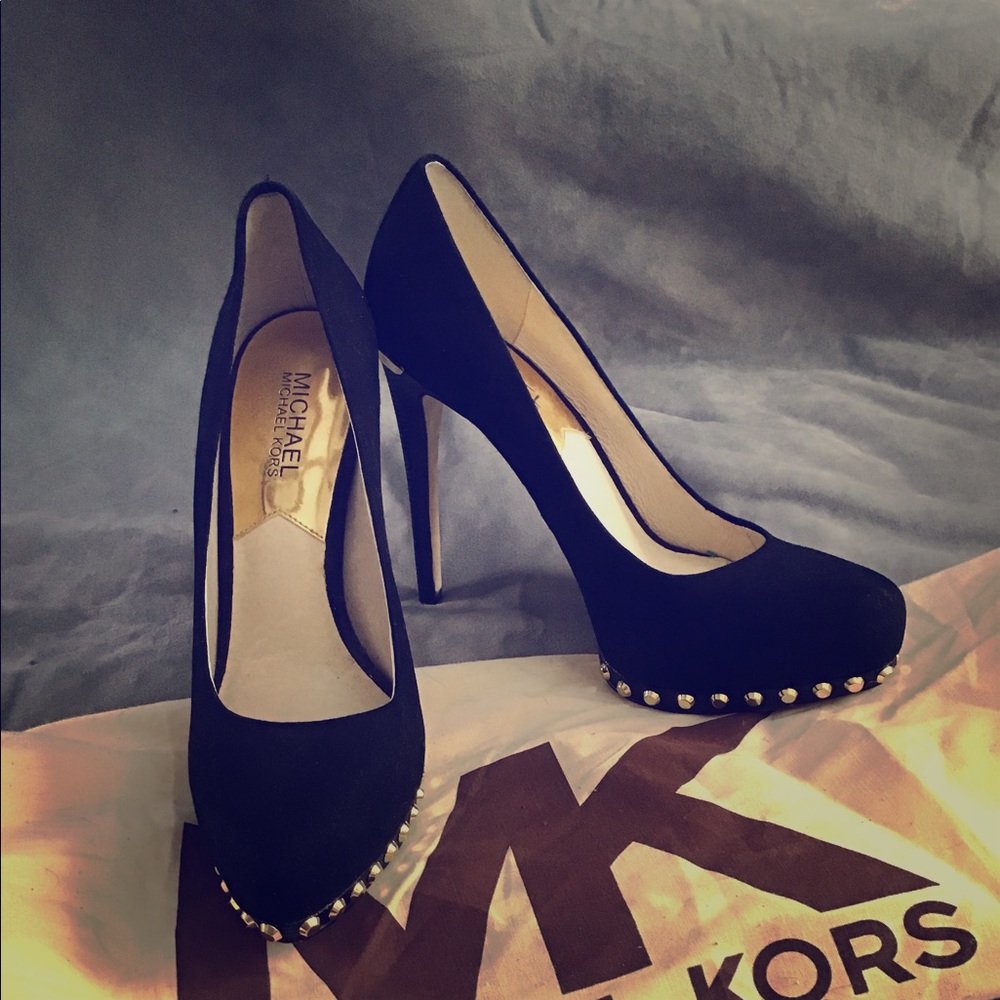 Gorgeous Michael Kors Pumps